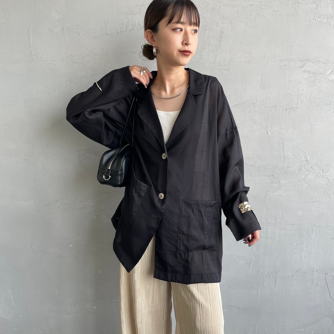 nenom [ネノム] シアーテーラードジャケット [NE25132082] 09 BLACK &&モデル身長：150cm 着用サイズ：F&&