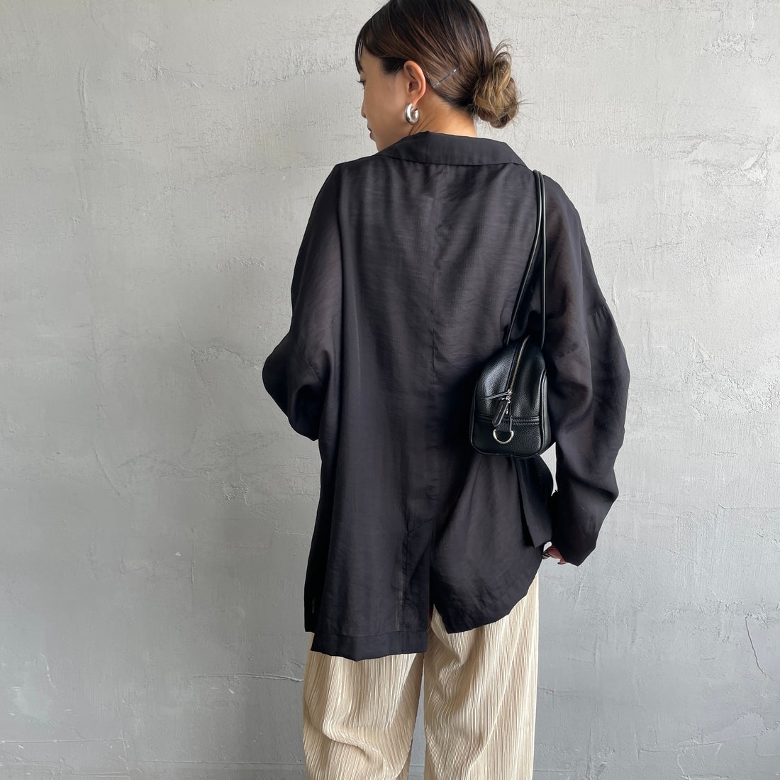 nenom [ネノム] シアーテーラードジャケット [NE25132082] 09 BLACK &&モデル身長：150cm 着用サイズ：F&&