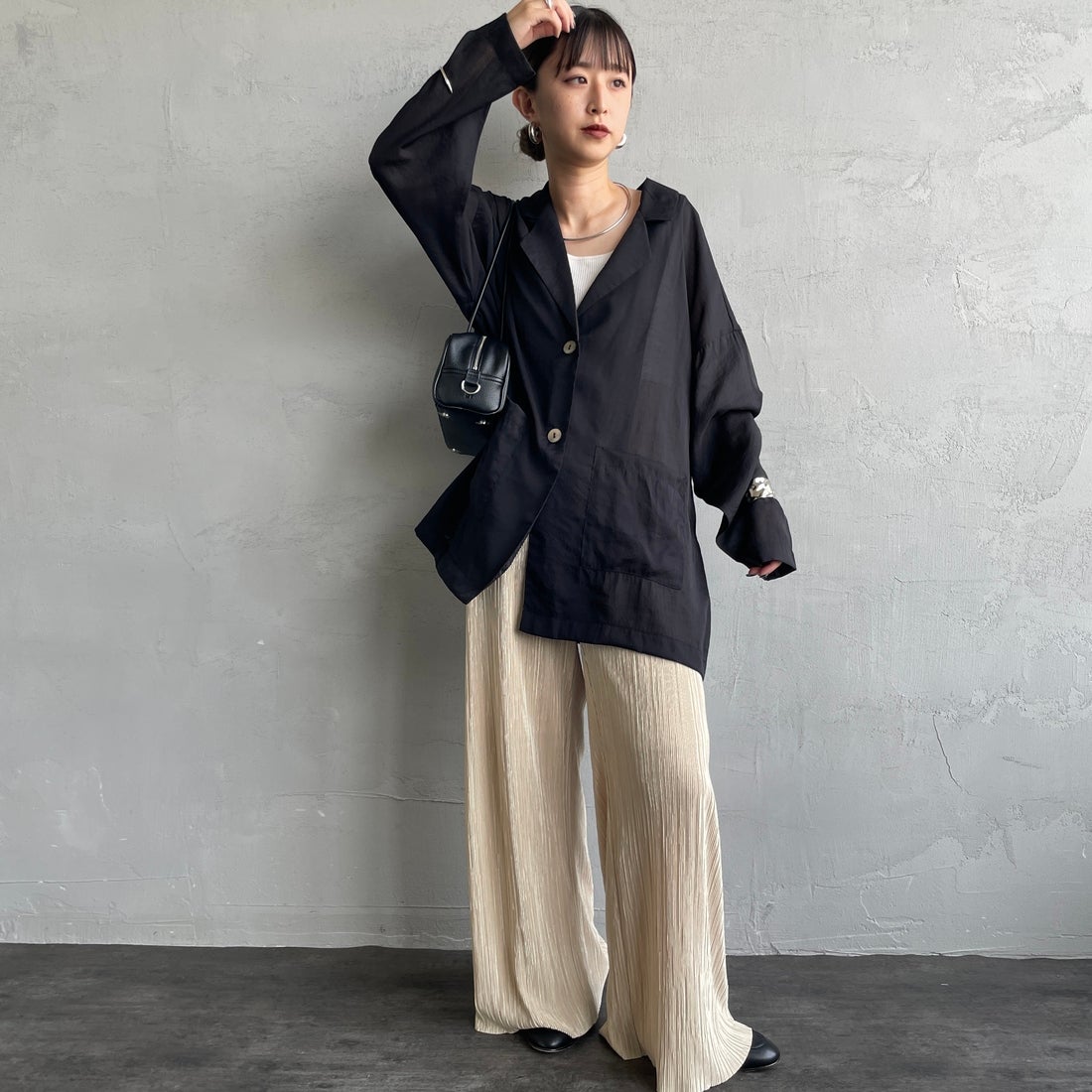nenom [ネノム] シアーテーラードジャケット [NE25132082] 09 BLACK &&モデル身長：150cm 着用サイズ：F&&