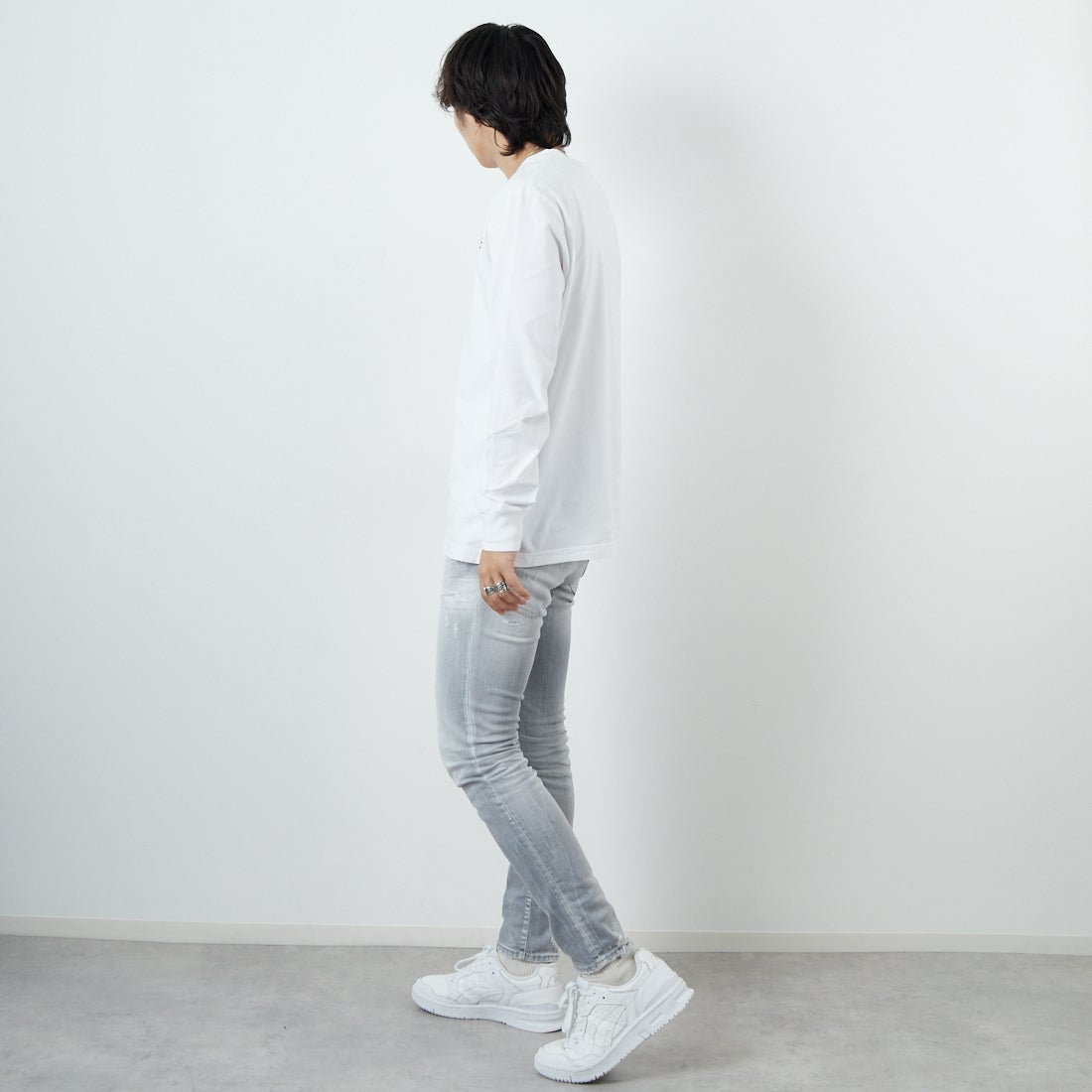 Dsquared2 [ディースクエアード] SKATERジーンズ [74LB1754-30260] 852 GRAY &&モデル身長：179cm 着用サイズ：46&&