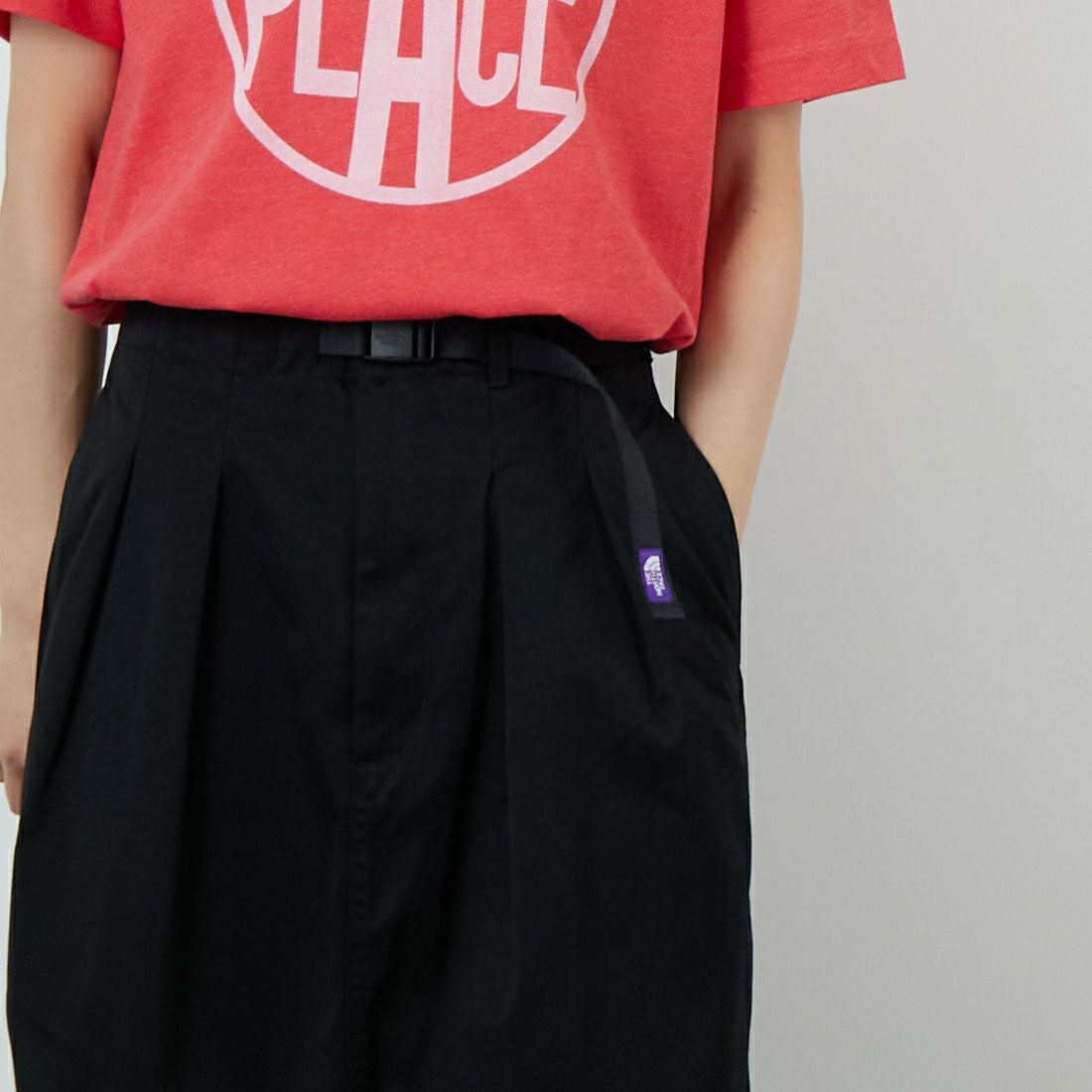 THE NORTH FACE PURPLE LABEL [ザ ノースフェイス パープルレーベル] チノタックフィールドスカート [N25FE066] K BLACK &&モデル身長：160cm 着用サイズ：WS&&