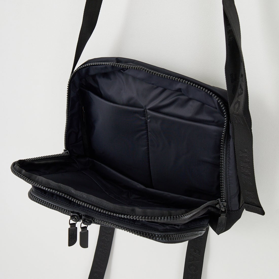 THE NORTH FACE PURPLE LABEL [ザ ノースフェイス パープルレーベル] コーデュラナイロンショルダーバッグ [N25FU080] K BLACK