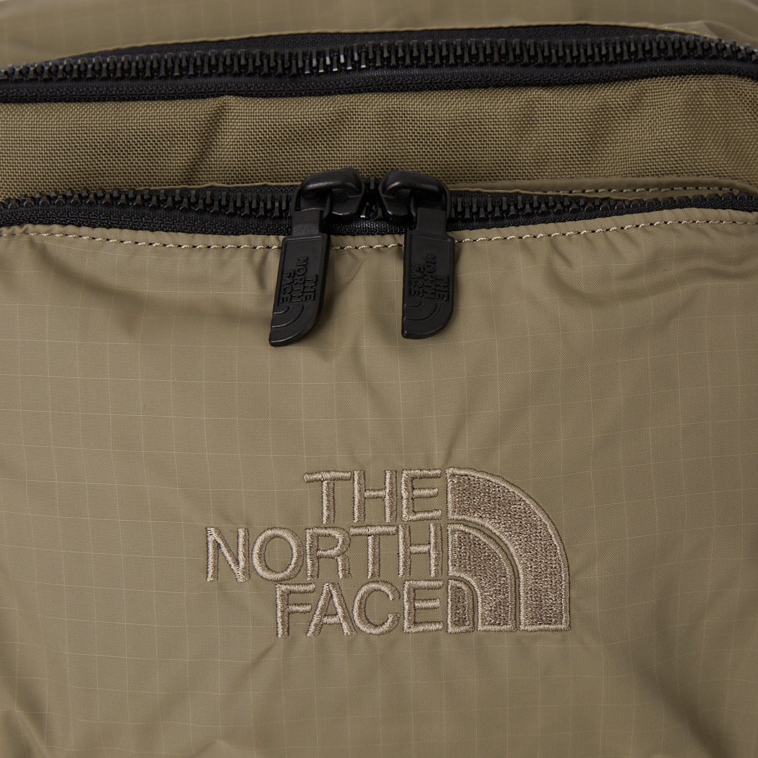 THE NORTH FACE PURPLE LABEL [ザ ノースフェイス パープルレーベル] コーデュラナイロンショルダーバッグ [N25FU080] THE NORTH FACE PURPLE LABEL [ザ ノースフェイス パープルレーベル] コーデュラナイロンショルダーバッグ [N25FU080] TP TAUPE