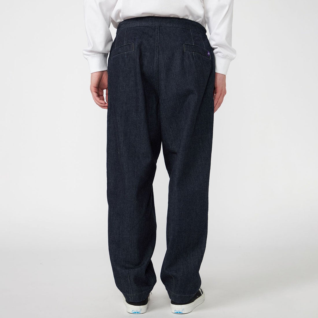 THE NORTH FACE PURPLE LABEL [ザ ノースフェイス パープルレーベル] デニムワイドテーパード フィールドパンツ [N25FC068] ID INDIGO &&モデル身長：179cm 着用サイズ：32&&