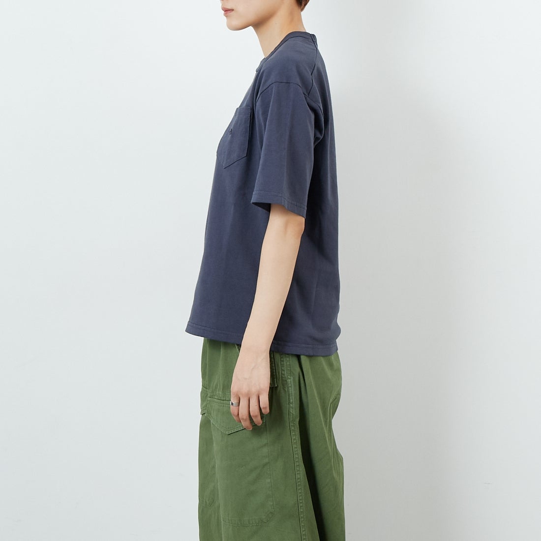 THE NORTH FACE PURPLE LABEL [ザ ノースフェイス パープルレーベル] 8オンスフィールドポケットTシャツ [N25FT064] AH ASPHALT &&モデル身長：160cm 着用サイズ：WS&&