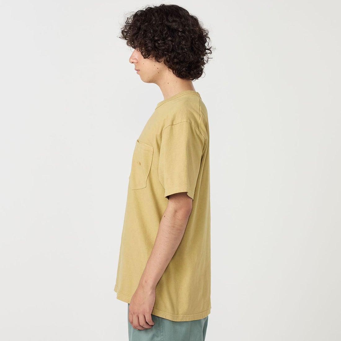 THE NORTH FACE PURPLE LABEL [ザ ノースフェイス パープルレーベル] 8オンスフィールドポケットTシャツ [N25FT064] LK LIGHT K &&モデル身長：177cm 着用サイズ：M&&