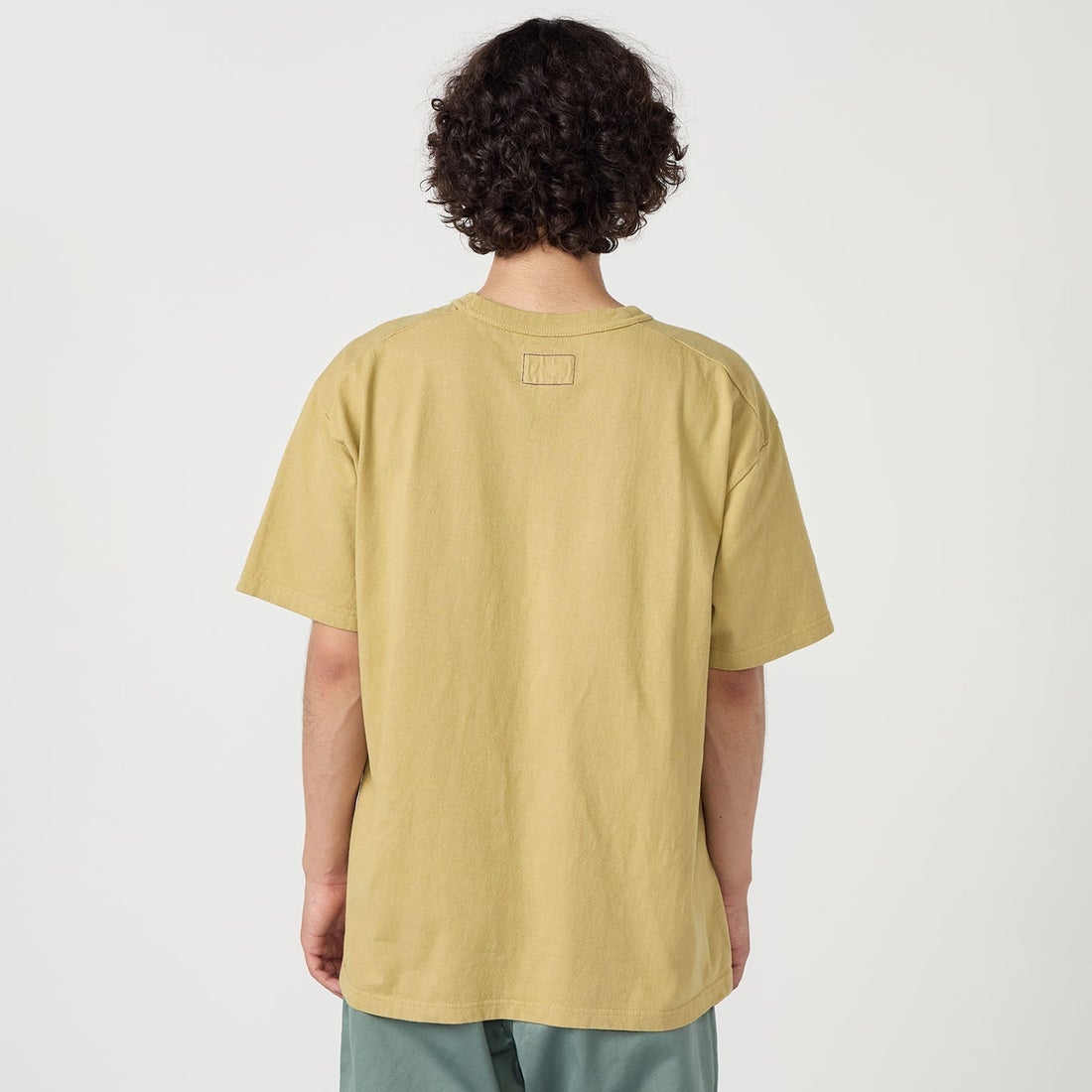 THE NORTH FACE PURPLE LABEL [ザ ノースフェイス パープルレーベル] 8オンスフィールドポケットTシャツ [N25FT064] LK LIGHT K &&モデル身長：177cm 着用サイズ：M&&