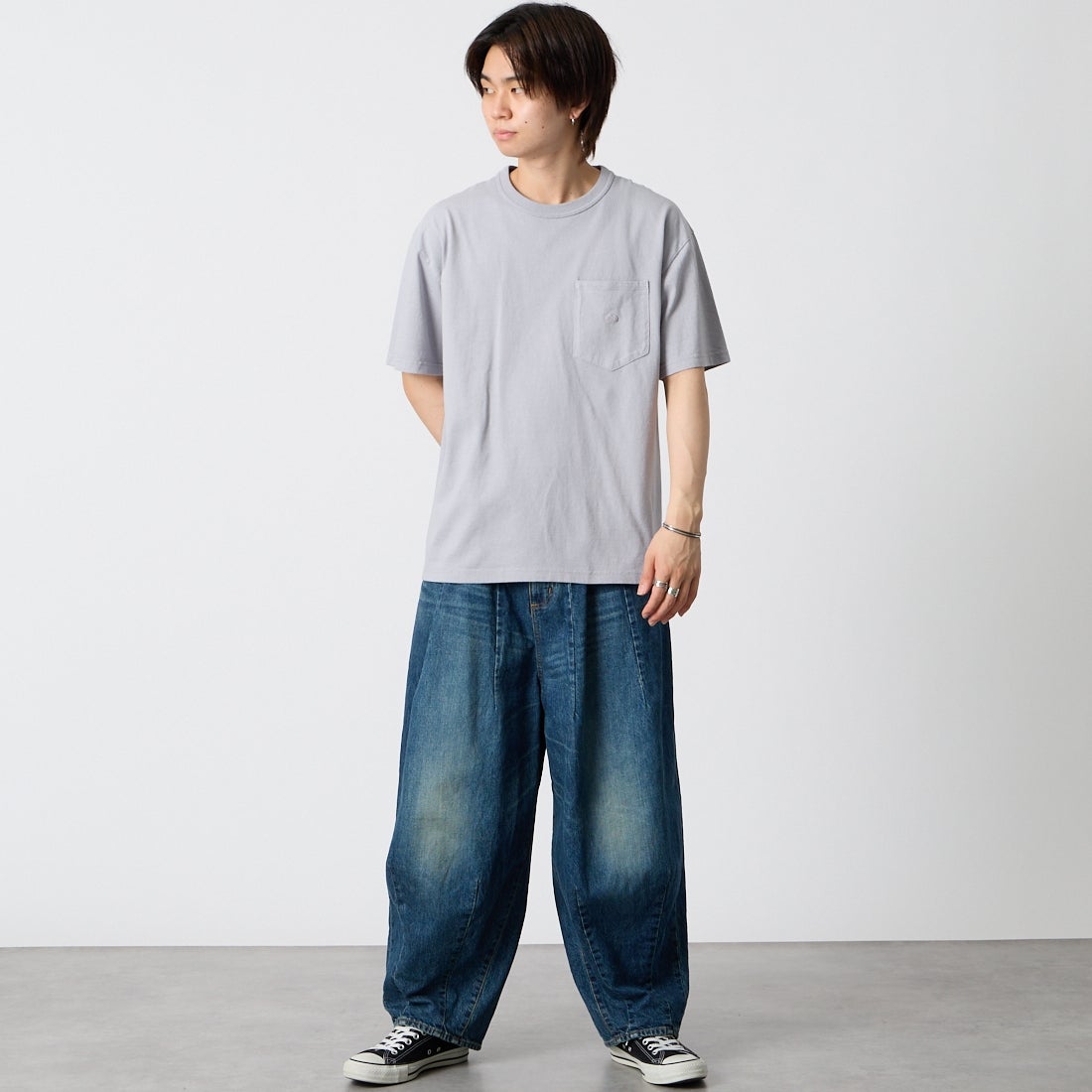 THE NORTH FACE PURPLE LABEL [ザ ノースフェイス パープルレーベル] 8オンスフィールドポケットTシャツ [N25FT064] LH LIGHT G &&モデル身長：177cm 着用サイズ：M&&