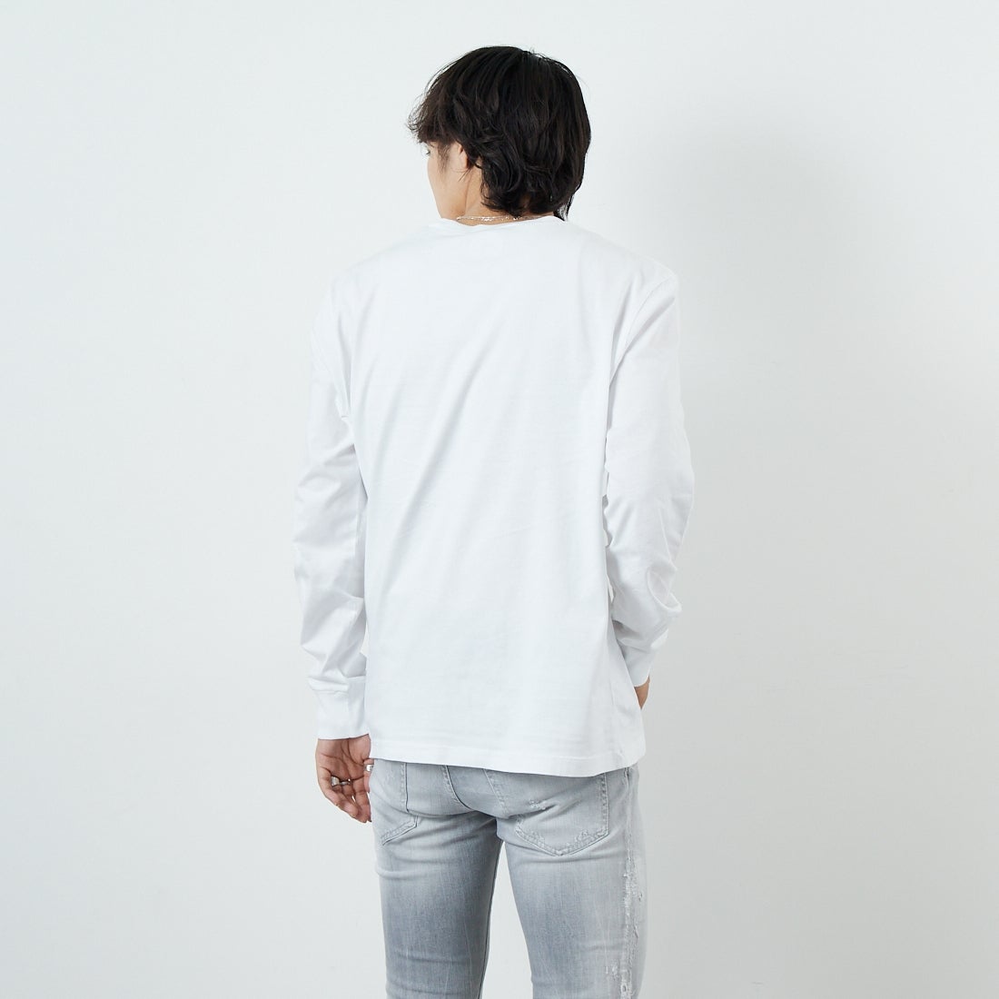 Dsquared2 [ディースクエアード] レギュラーフィットロングスリーブTシャツ [74GD1480-20020] 100 WHITE &&モデル身長：179cm 着用サイズ：M&&
