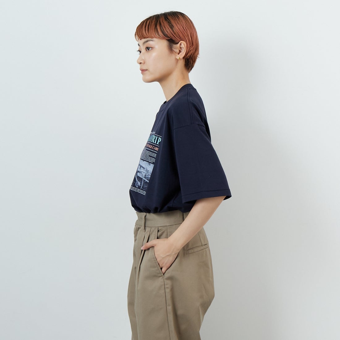 SCREEN STARS [スクリーンスターズ] フォトプリントTシャツ [2522-SSIN2] B NAVY &&モデル身長：160cm 着用サイズ：F&&