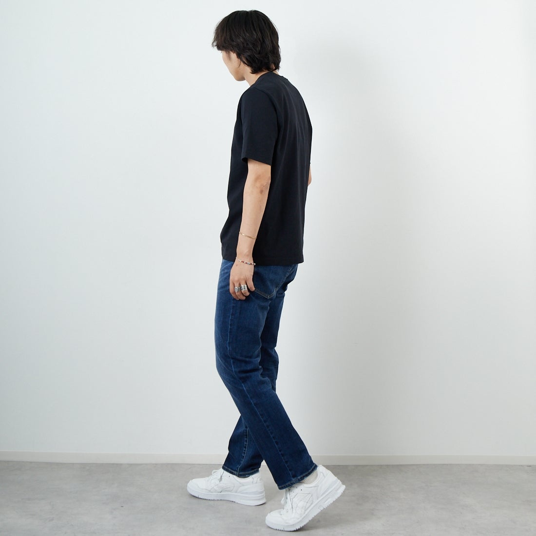 RED CARD TOKYO [レッドカード トーキョー] Rhythm+ イージースリムテーパードパンツ [26M93301KVD] K-VINT DK &&モデル身長：179cm 着用サイズ：32&&