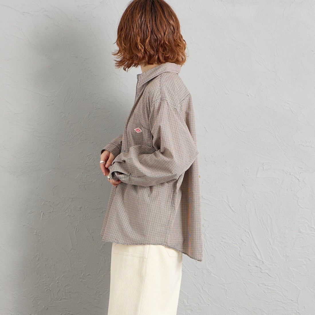 DANTON [ダントン] ドットボタン レギュラーカラー チェックロングスリーブシャツ [DT-B0391PPU] BEIGE CHEC &&モデル身長：158cm 着用サイズ：38&&