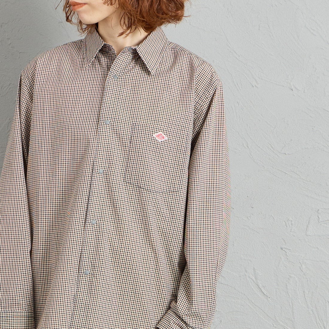 DANTON [ダントン] ドットボタン レギュラーカラー チェックロングスリーブシャツ [DT-B0391PPU] BEIGE CHEC &&モデル身長：158cm 着用サイズ：36&&