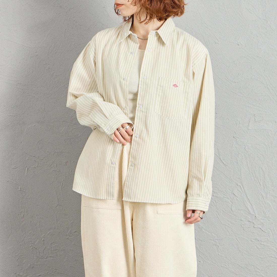 DANTON [ダントン] ドットボタン レギュラーカラー ストライプロングスリーブシャツ [DT-B0391POD] BEG/WHT ST &&モデル身長：158cm 着用サイズ：36&&
