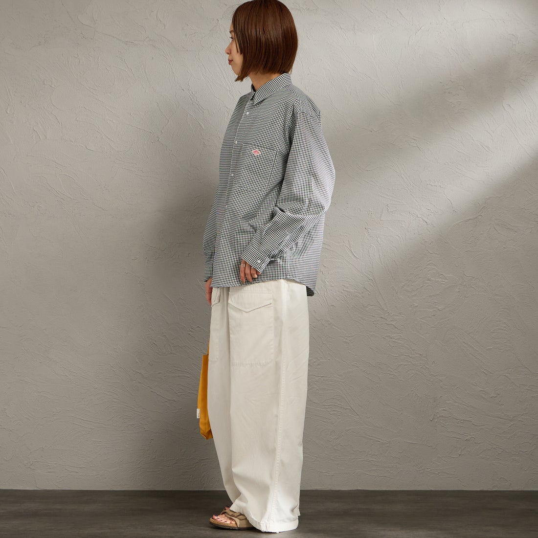 DANTON [ダントン] ドットボタン レギュラーカラー ストライプロングスリーブシャツ [DT-B0391POD] BLACK GNGM &&モデル身長：159cm 着用サイズ：36&&