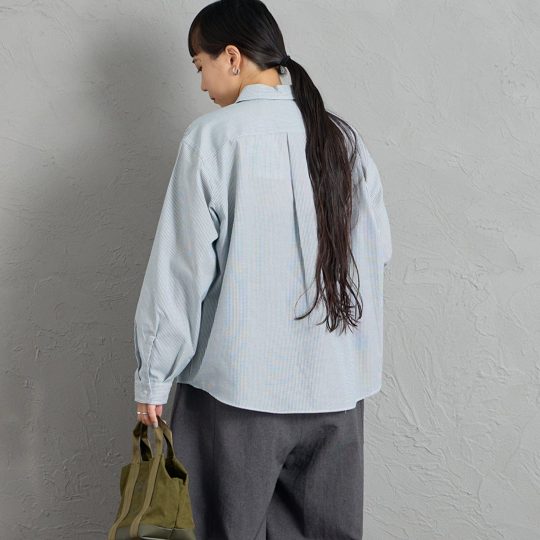 DANTON [ダントン] ドットボタン レギュラーカラー ストライプロングスリーブシャツ [DT-B0391POD] WHT/GRN ST &&モデル身長：156cm 着用サイズ：36&&