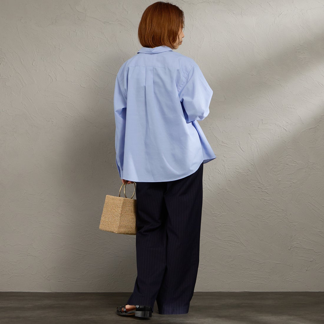 DANTON [ダントン] ドットボタン レギュラーカラー ストライプロングスリーブシャツ [DT-B0391POD] SAX BLUE &&モデル身長：158cm 着用サイズ：36&&