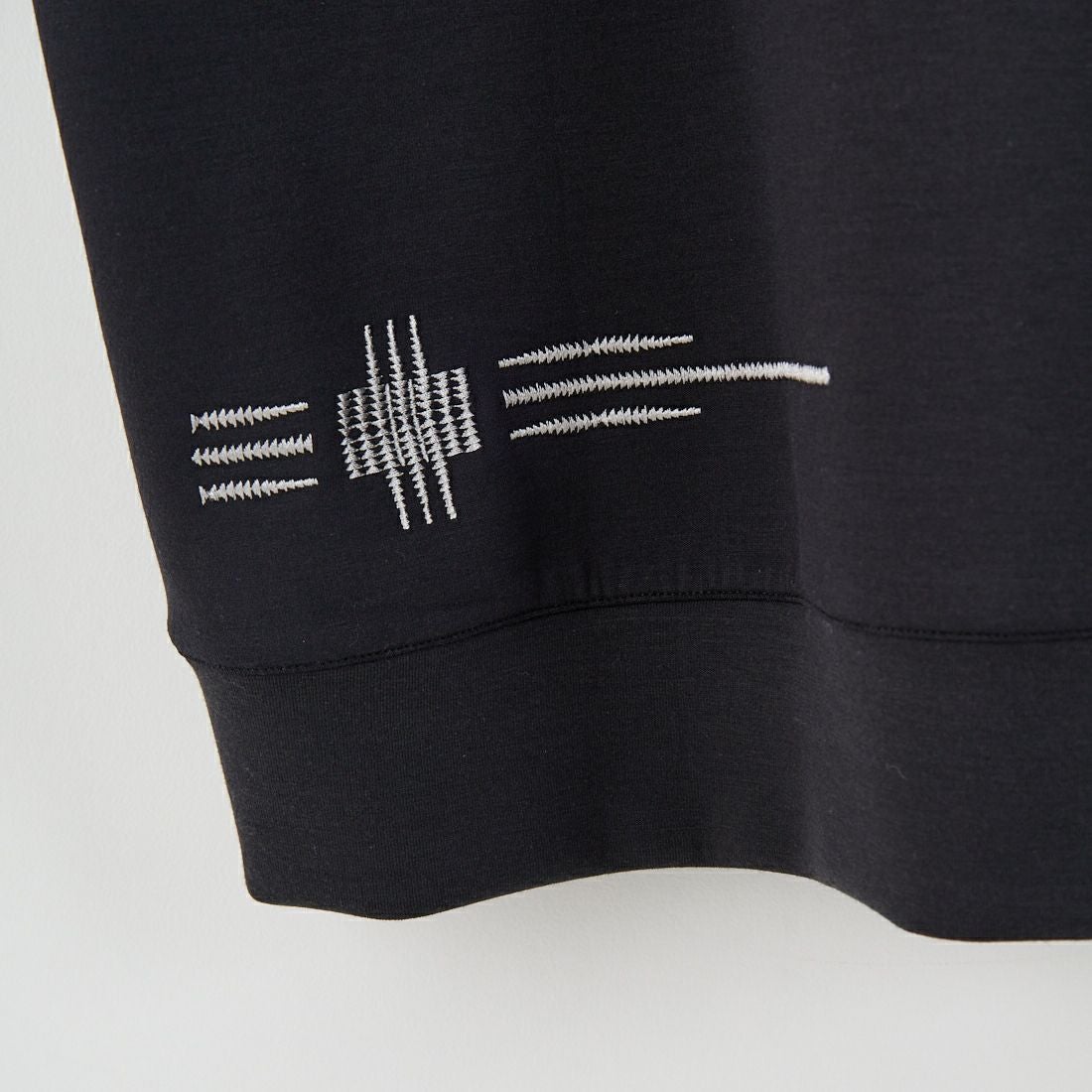 PENDLETON [ペンドルトン] 別注 ネイティブ柄 ダンボールニット クルーネックスウェット [5475-1223-JF] BLACK