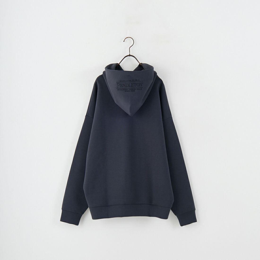 PENDLETON [ペンドルトン] 別注 ネイティブ柄 ダンボールニット