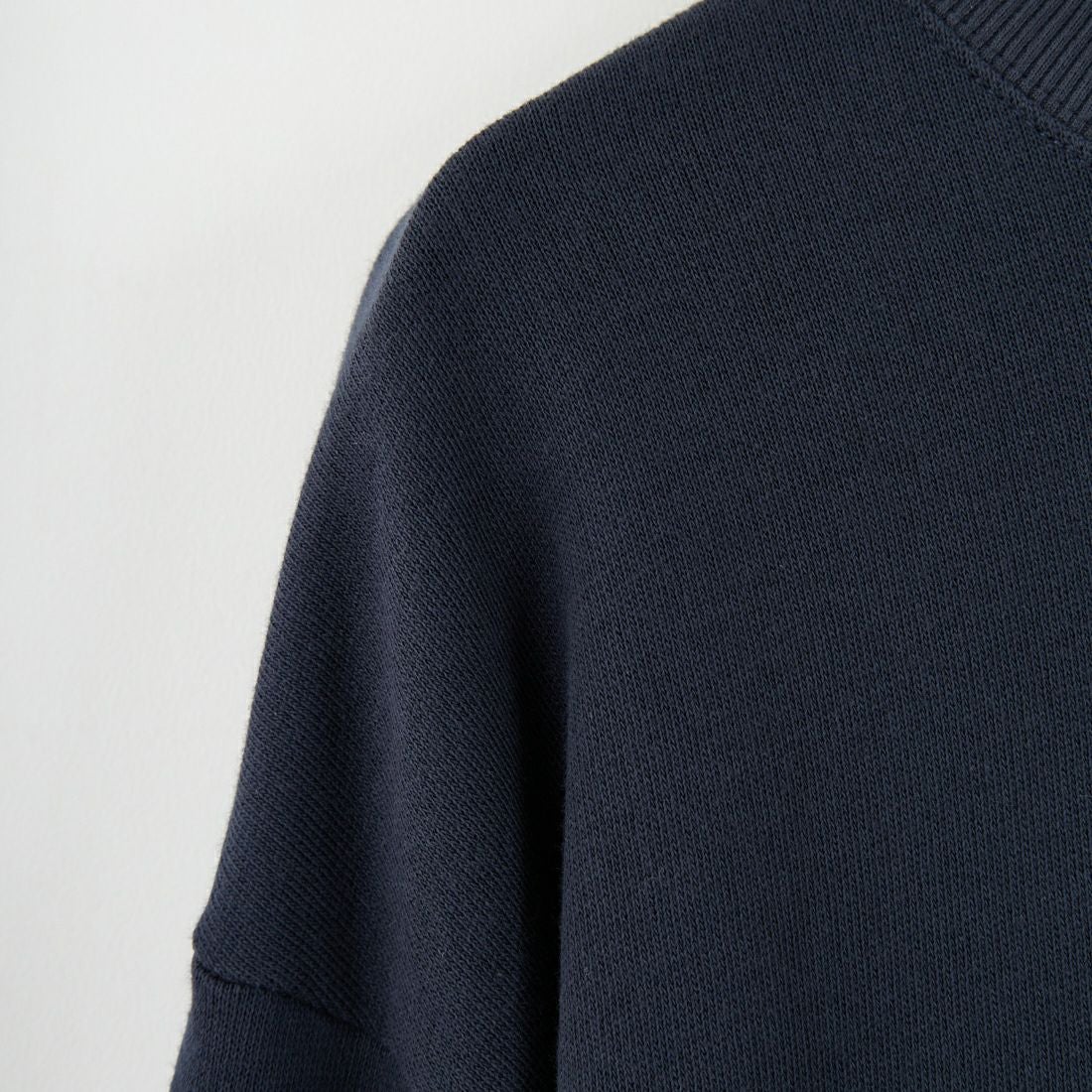 MANHATTAN PORTAGE [マンハッタンポーテージ] 別注 バックフラワープリント クルーネックスウェット [25FWMP-IN74-JF] NAVY