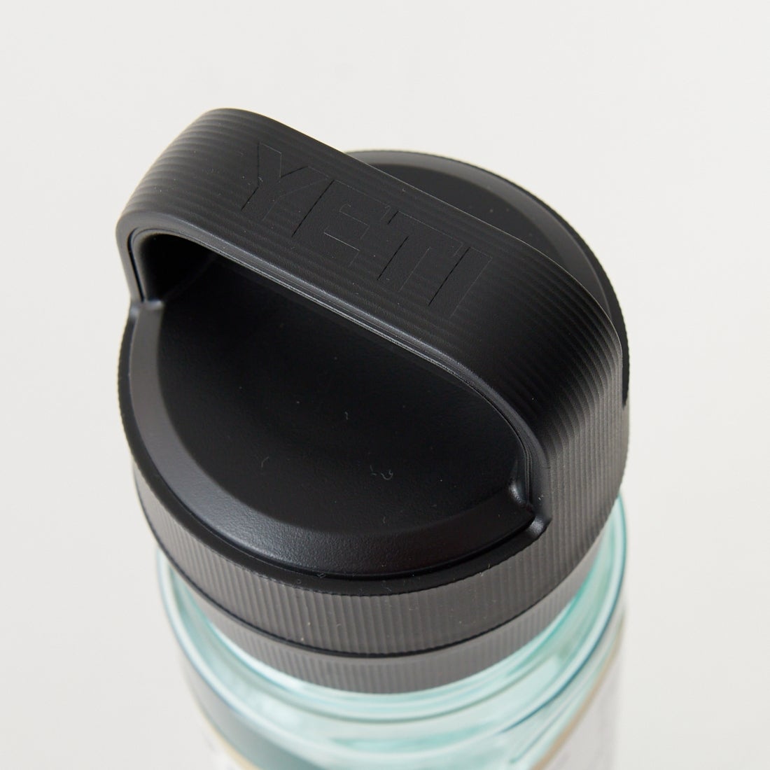 YETI [イエティ] 25oz ウォーターボトル [25OZ-WATER-BOTTLE] ｼｰﾌｫｰﾑ