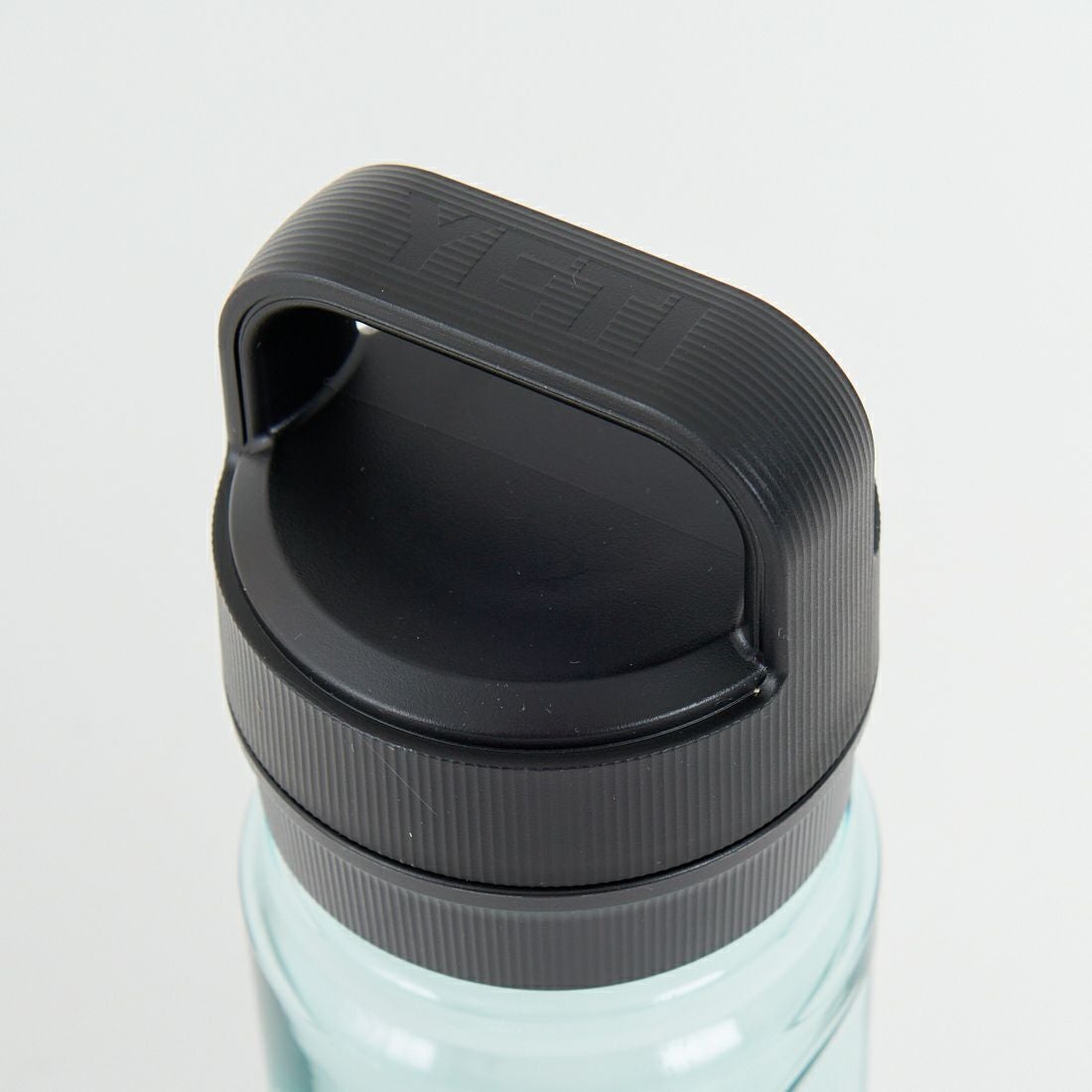 YETI [イエティ] 20oz ウォーターボトル [20OZ-WATER-BOTTLE] ｼｰﾌｫｰﾑ