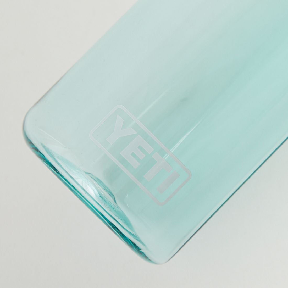 YETI [イエティ] 20oz ウォーターボトル [20OZ-WATER-BOTTLE] ｼｰﾌｫｰﾑ