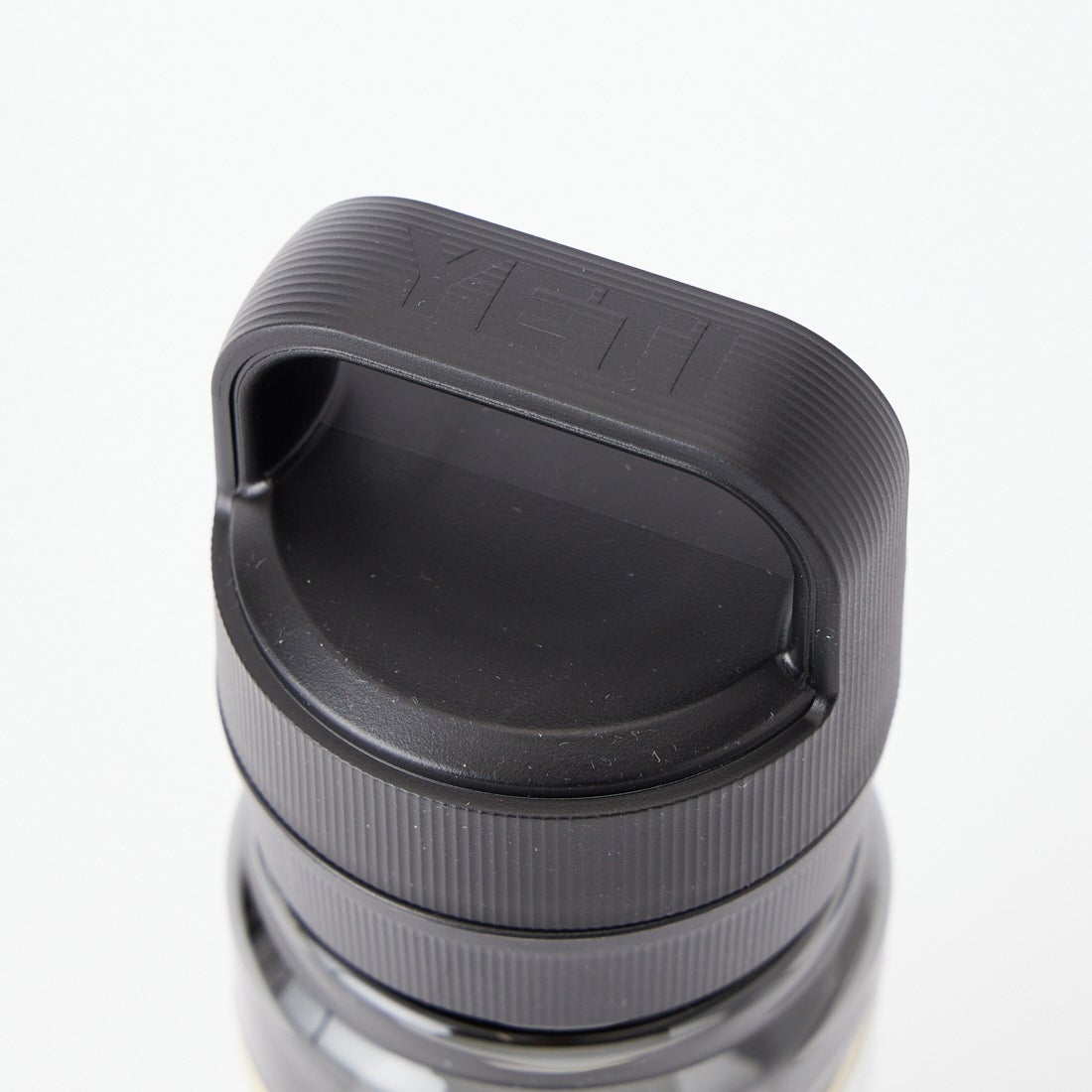 YETI [イエティ] 20oz ウォーターボトル [20OZ-WATER-BOTTLE] ﾁｬｺｰﾙ