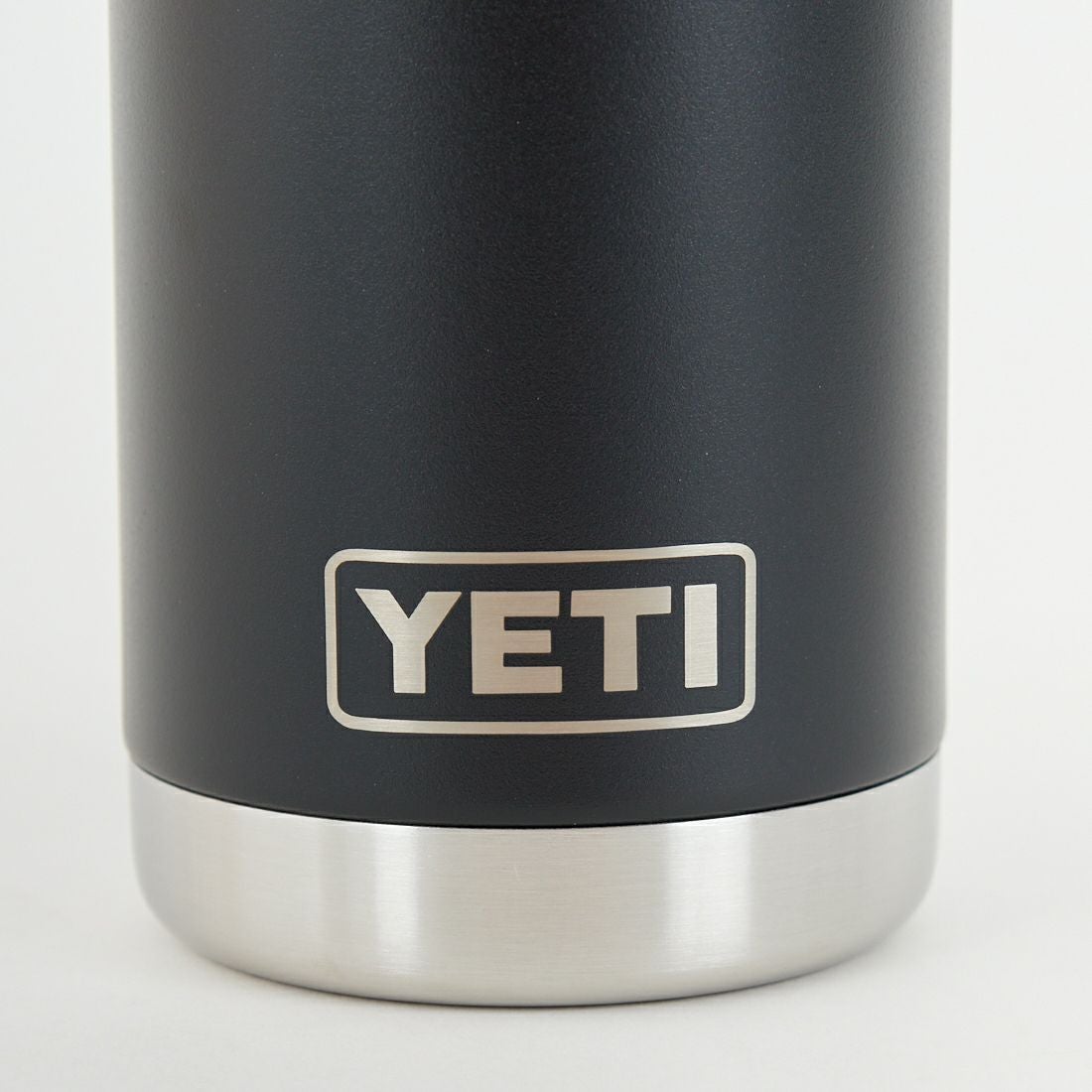 YETI [イエティ] 18oz ウォーターボトル [18OZ-WATER-BOTTOLE] ﾌﾞﾗｯｸ