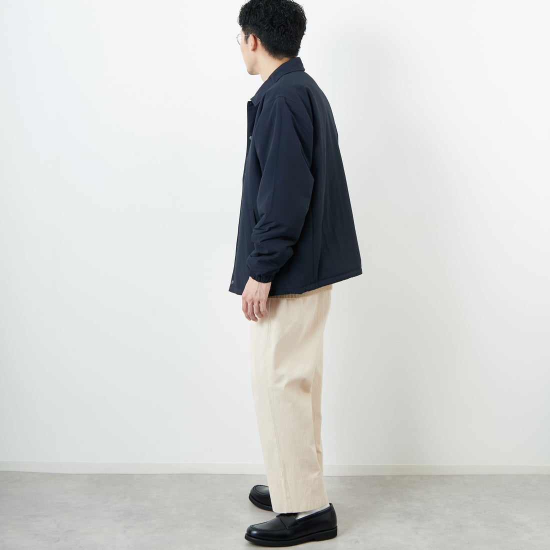 FRED PERRY [フレッドペリー] 別注 パデッドボタンスルージャケット [FPM-25A-23JF] NVY/HONEYC &&モデル身長：168cm 着用サイズ：M&&