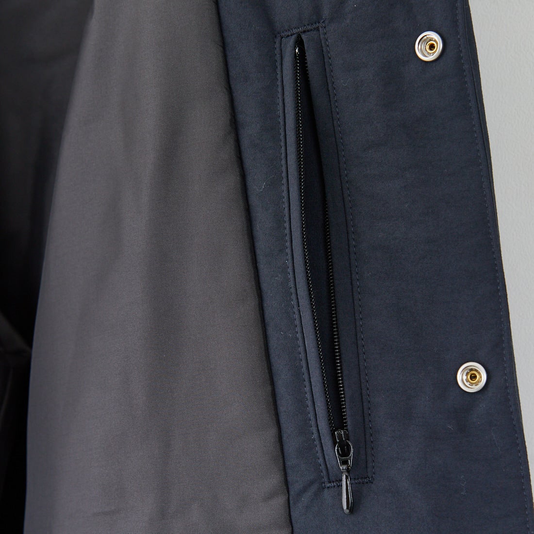 FRED PERRY [フレッドペリー] 別注 パデッドボタンスルージャケット [FPM-25A-23JF] NVY/HONEYC