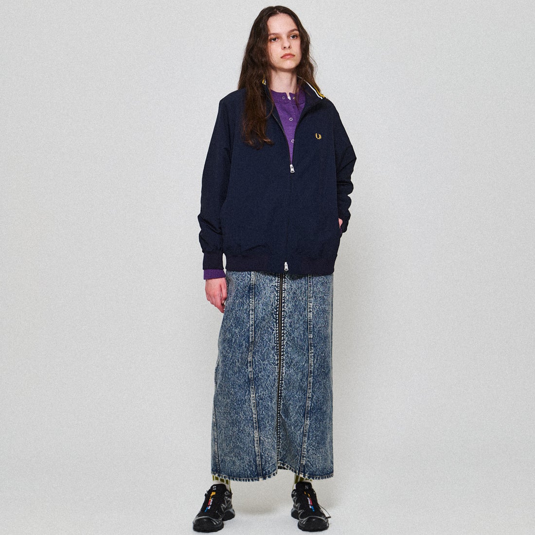 FRED PERRY [フレッドペリー] 別注 ナイロンブレンサムジャケット [FPM-25A-007JF] NVY/ECR/HO &&モデル身長：150cm 着用サイズ：10&&