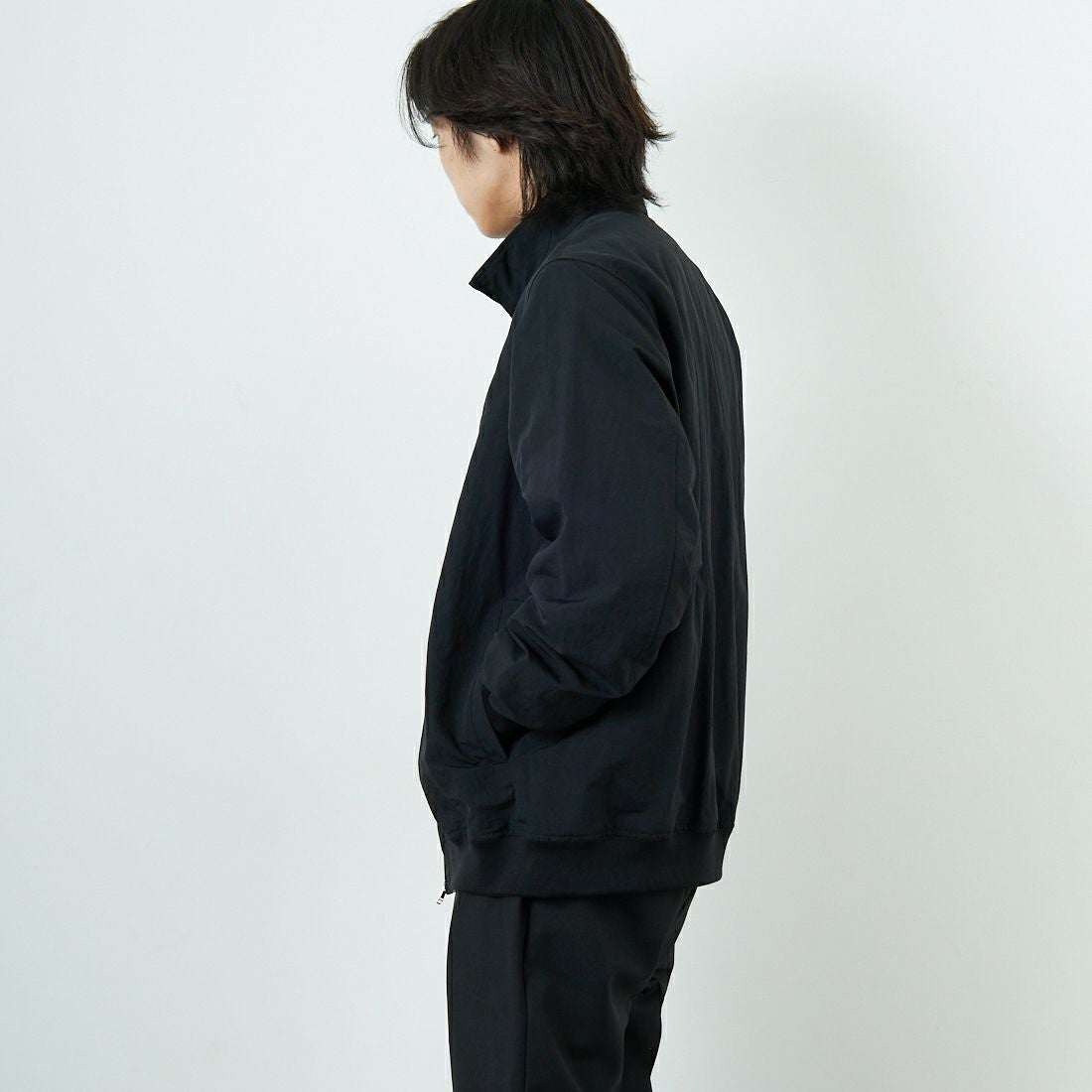 FRED PERRY [フレッドペリー] 別注 ナイロンブレンサムジャケット [FPM-25A-007JF] BLK/SHADED &&モデル身長：179cm 着用サイズ：14&&