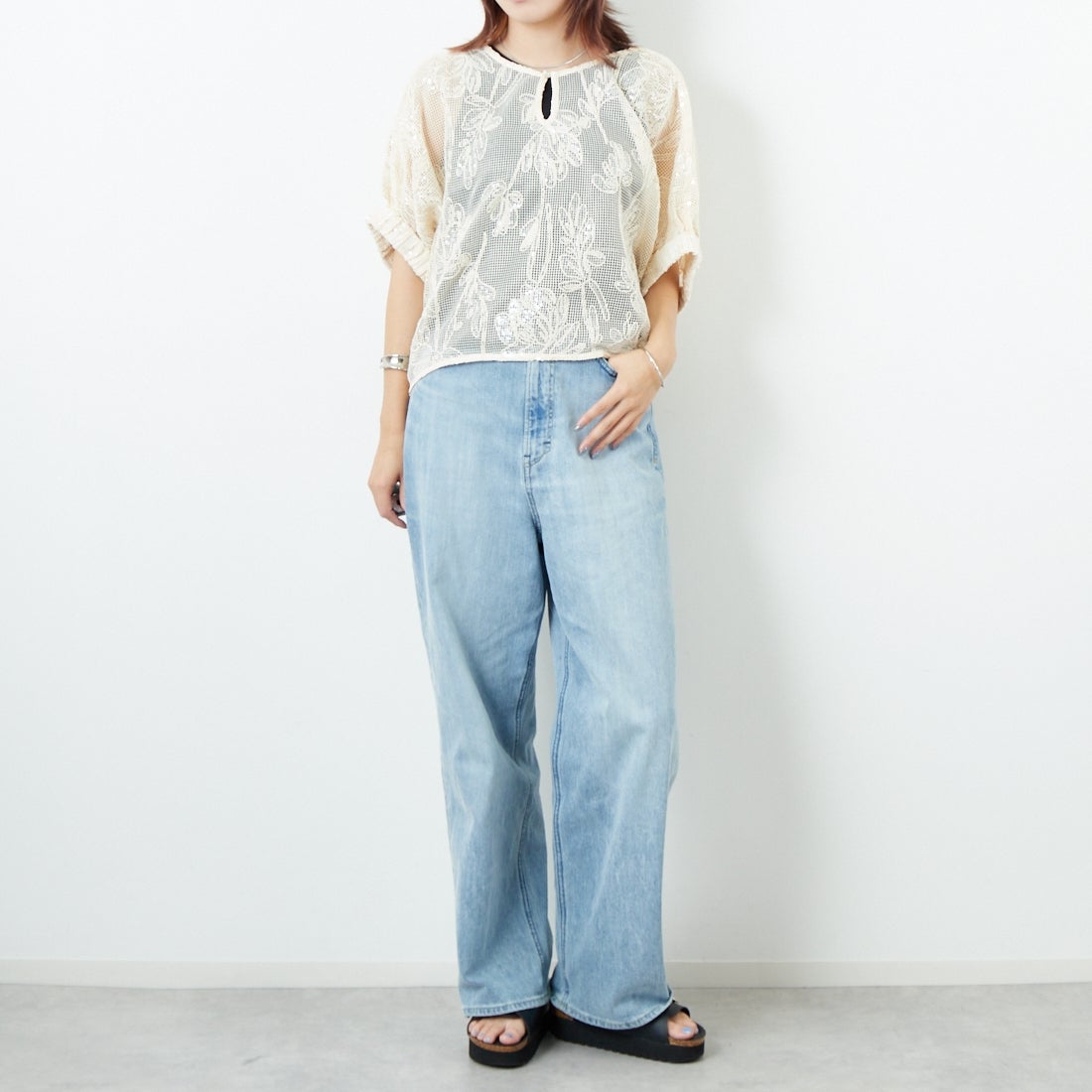 TORRAZZO DONNA [トラッゾドンナ] ボタニカルスパンコール ドルマンブラウス [6260-375] 09 IVORY &&モデル身長：167cm 着用サイズ：F&&