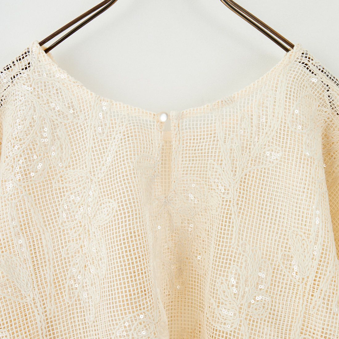 TORRAZZO DONNA [トラッゾドンナ] ボタニカルスパンコール ドルマンブラウス [6260-375] 09 IVORY