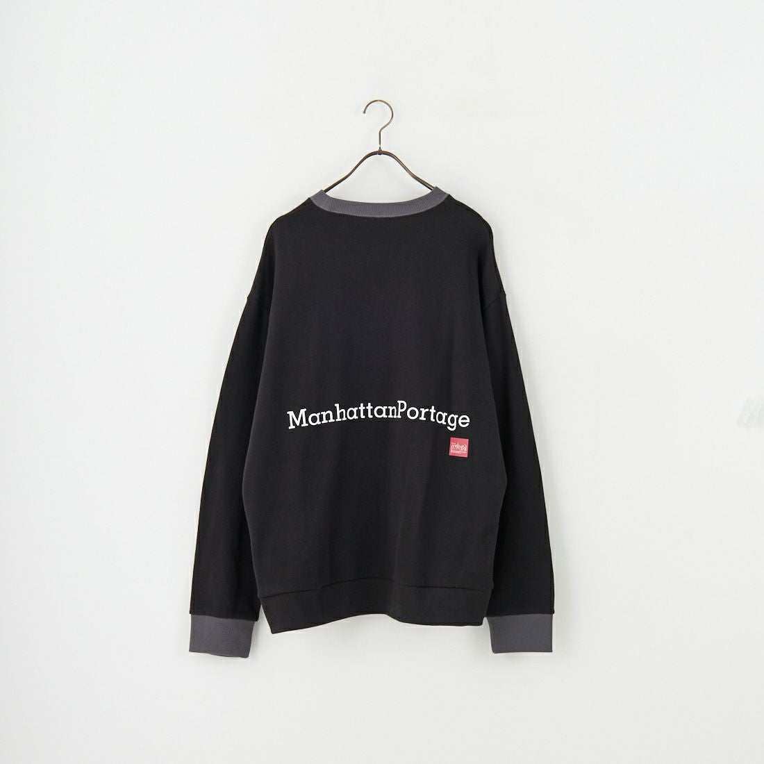MANHATTAN PORTAGE [マンハッタンポーテージ] 別注 ポケット刺繍 リンガークルーネックスウェット [25FWMP-IN70-JF] BLACK