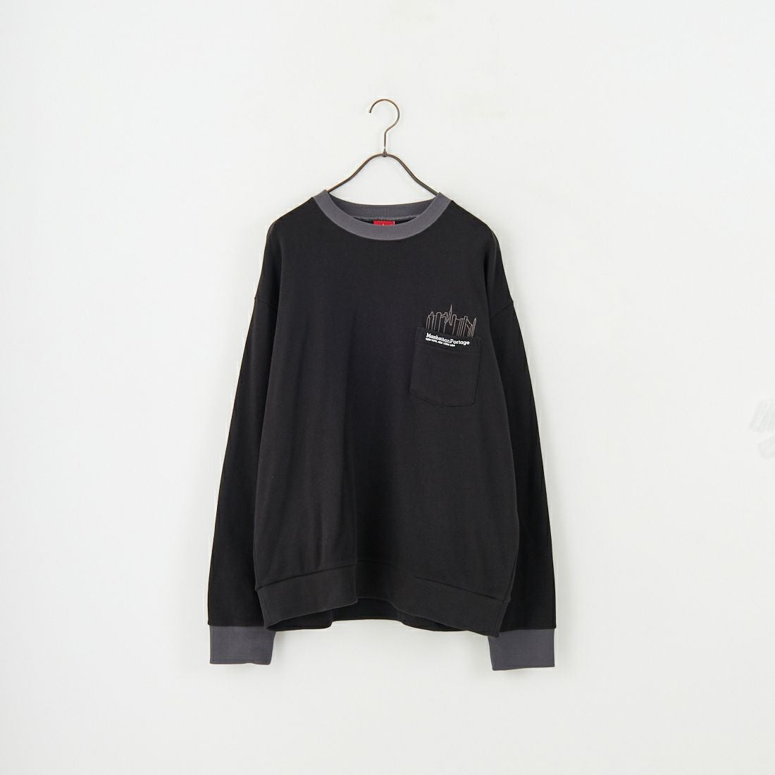 MANHATTAN PORTAGE [マンハッタンポーテージ] 別注 ポケット刺繍 リンガークルーネックスウェット [25FWMP-IN70-JF] BLACK