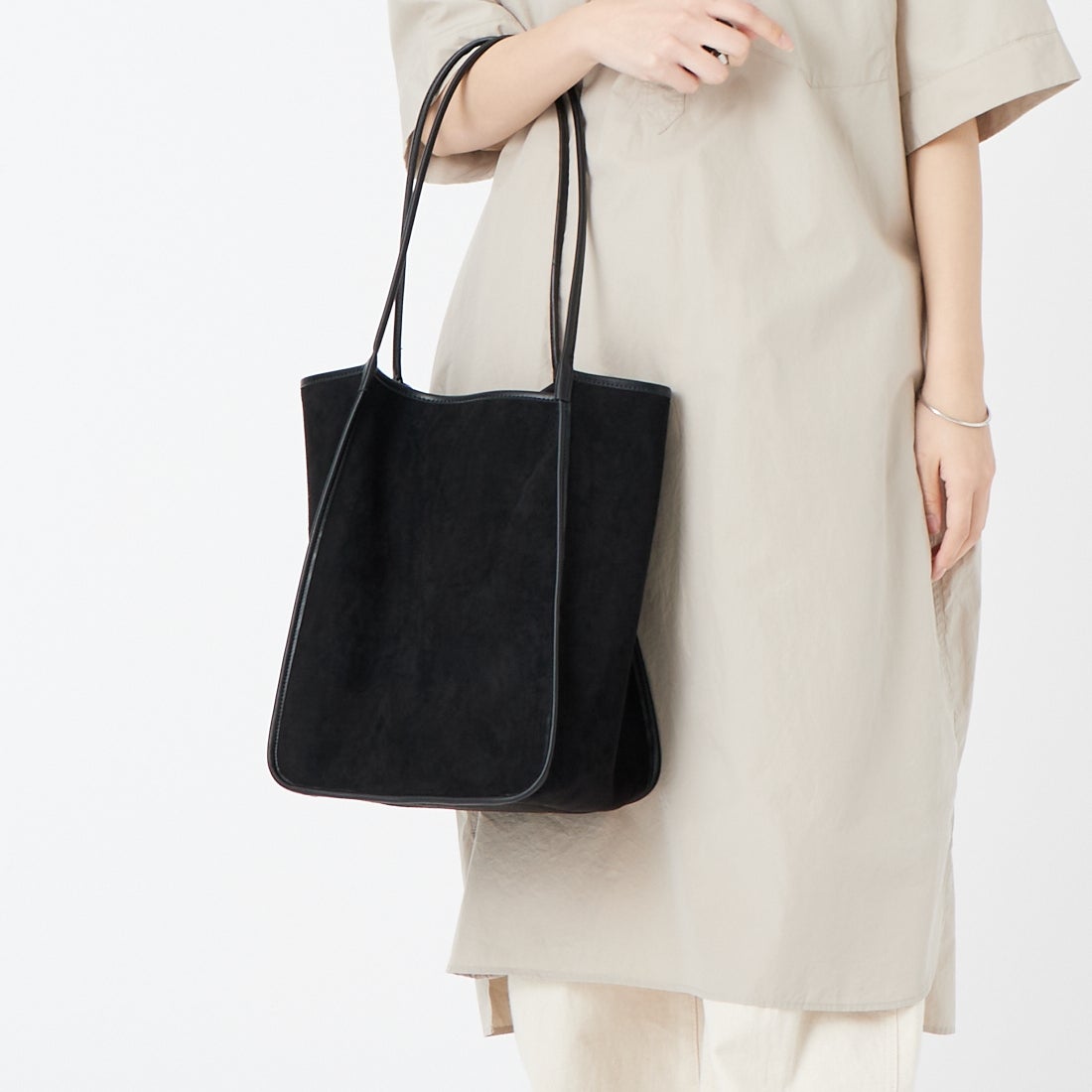 iommi [イオミ] パイピングトートバッグ [ZH-51008] BLACK