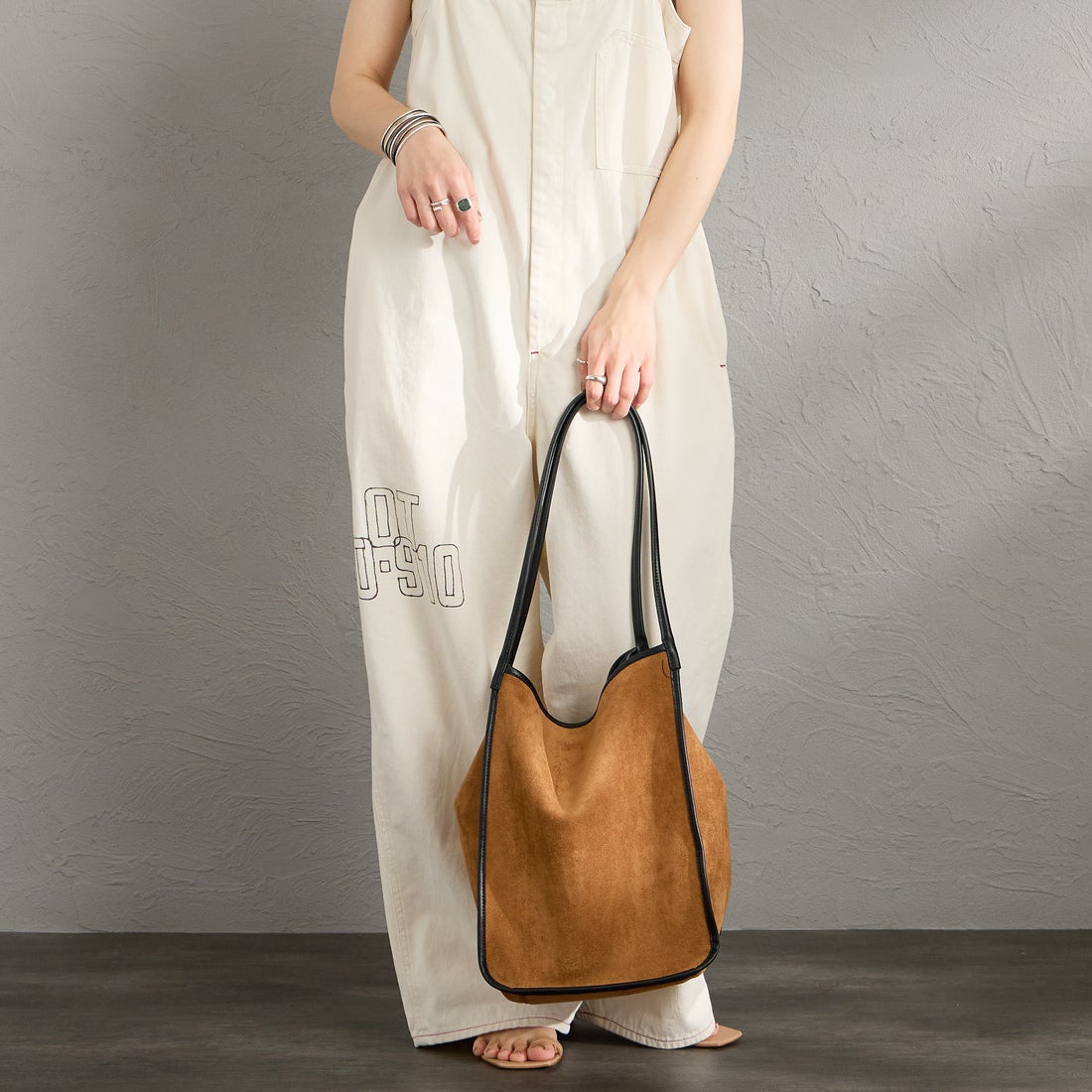 iommi [イオミ] パイピングトートバッグ [ZH-51008] BLACK