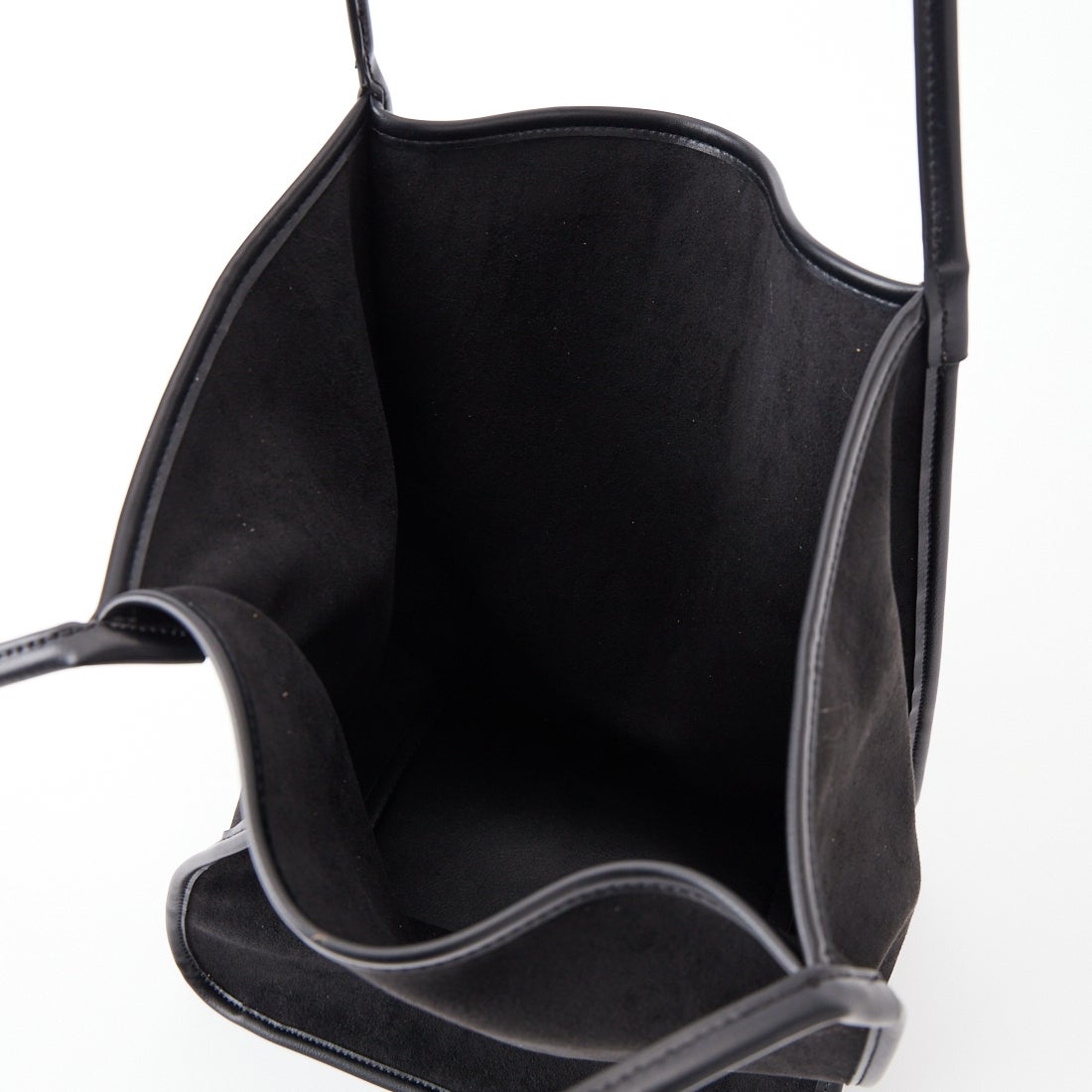 iommi [イオミ] パイピングトートバッグ [ZH-51008] BLACK