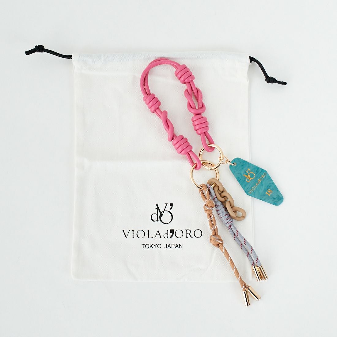 VIOLAd'ORO [ヴィオラドーロ] アクリル×コード バッグチャーム [V-5078] B.KEY/FUCH