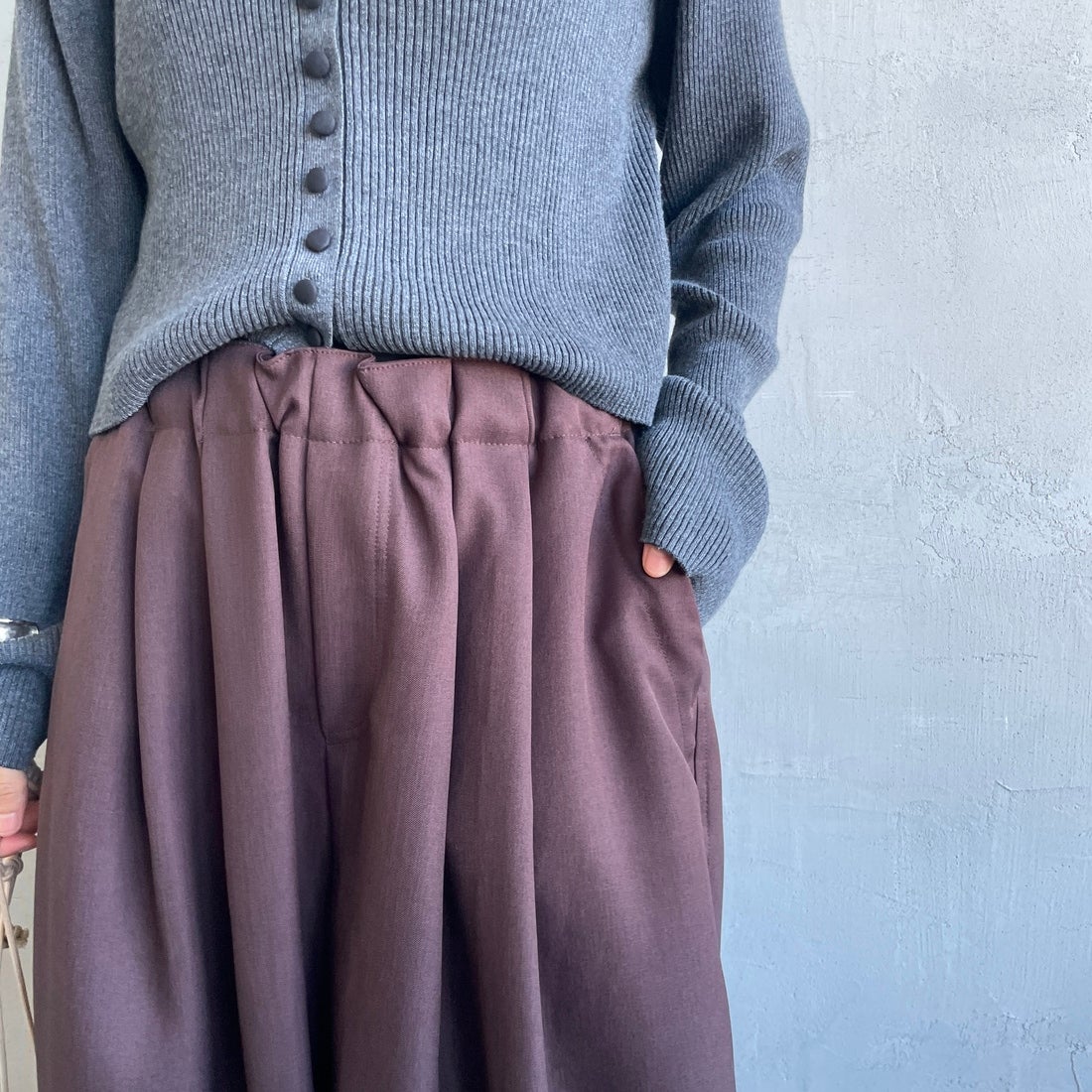 mizuiro ind [ミズイロインド] ワイドカーゴパンツ [1-260016A] 44 BROWN &&モデル身長：158cm 着用サイズ：2&&