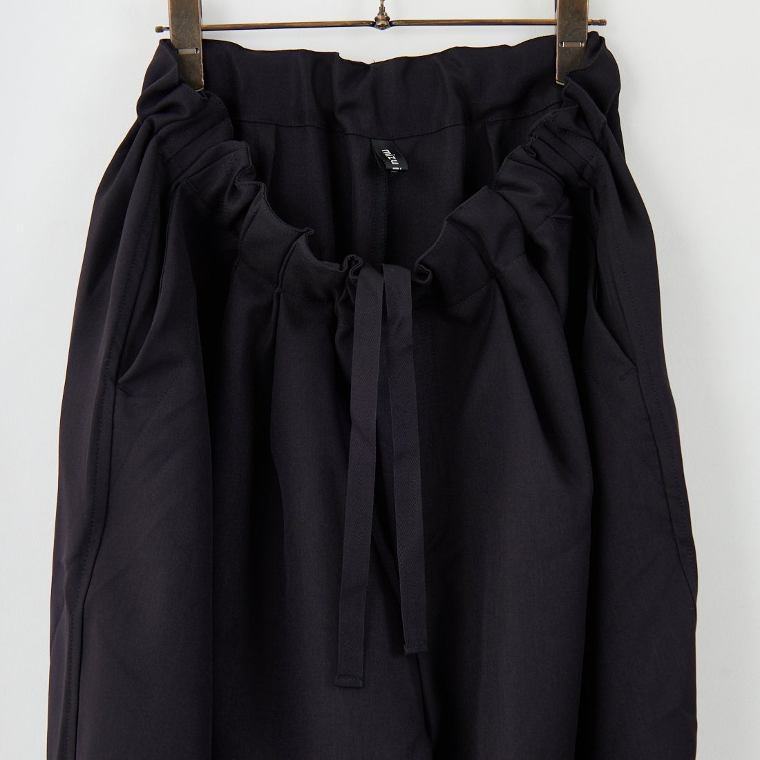 mizuiro ind [ミズイロインド] ワイドカーゴパンツ [1-260016A] 99 BLACK