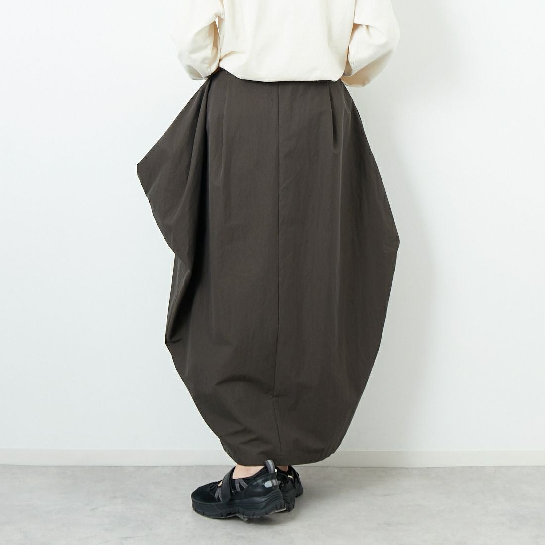 RIM.ARK [リムアーク] ドレスアップスカート [460IAS31-0591] KHA &&モデル身長：167cm 着用サイズ：36&&