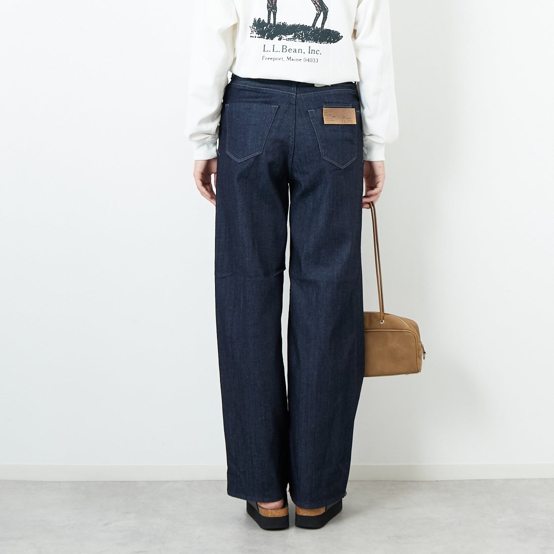 YANUK [ヤヌーク] ワイドストレート LILITH [57153077] OWI &&モデル身長：167cm 着用サイズ：25&&