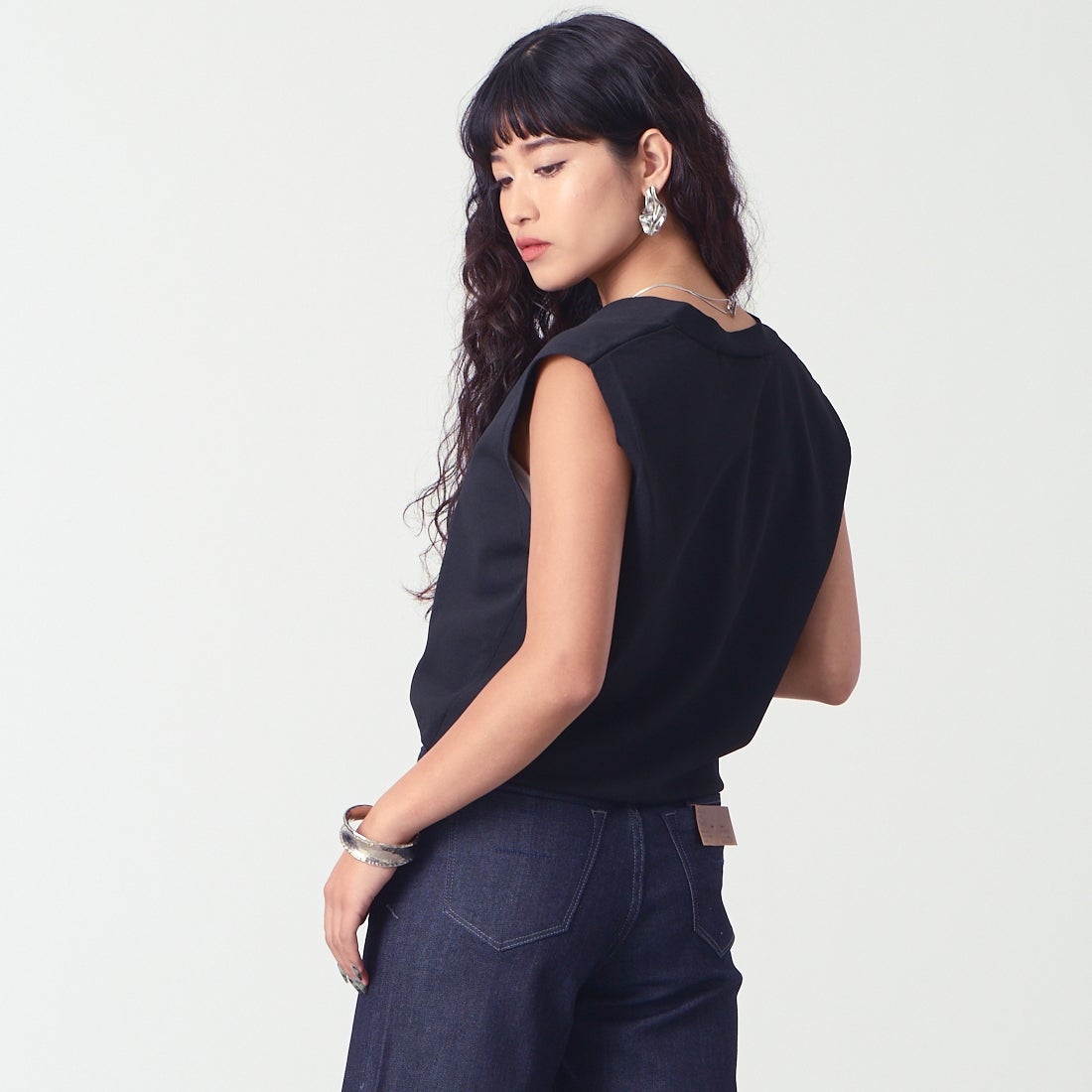 YANUK [ヤヌーク] ワイドストレート LILITH [57153077] OWI &&モデル身長：162cm 着用サイズ：24&&