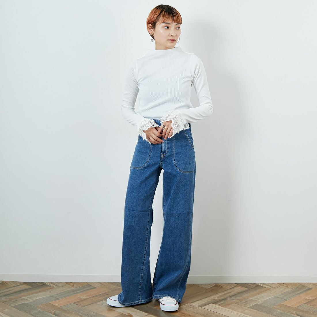 SOMETHING [サムシング] LISA レースアップワイドデニム [SEA580] 98 L.BLUE &&モデル身長：160cm 着用サイズ：S&&