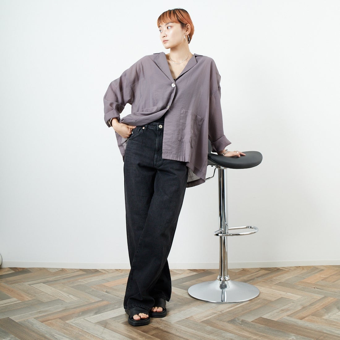 SOMETHING [サムシング] ELSA ヴィンテージルーズストレートデニム [SEA15] 83 BLACK &&モデル身長：160cm 着用サイズ：XS&&