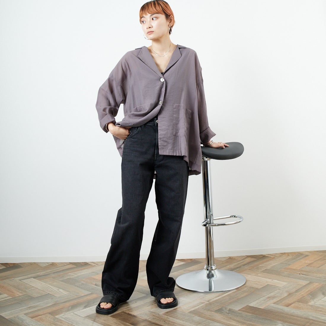 SOMETHING [サムシング] ELSA ヴィンテージルーズストレートデニム [SEA15] 83 BLACK &&モデル身長：160cm 着用サイズ：XS&&