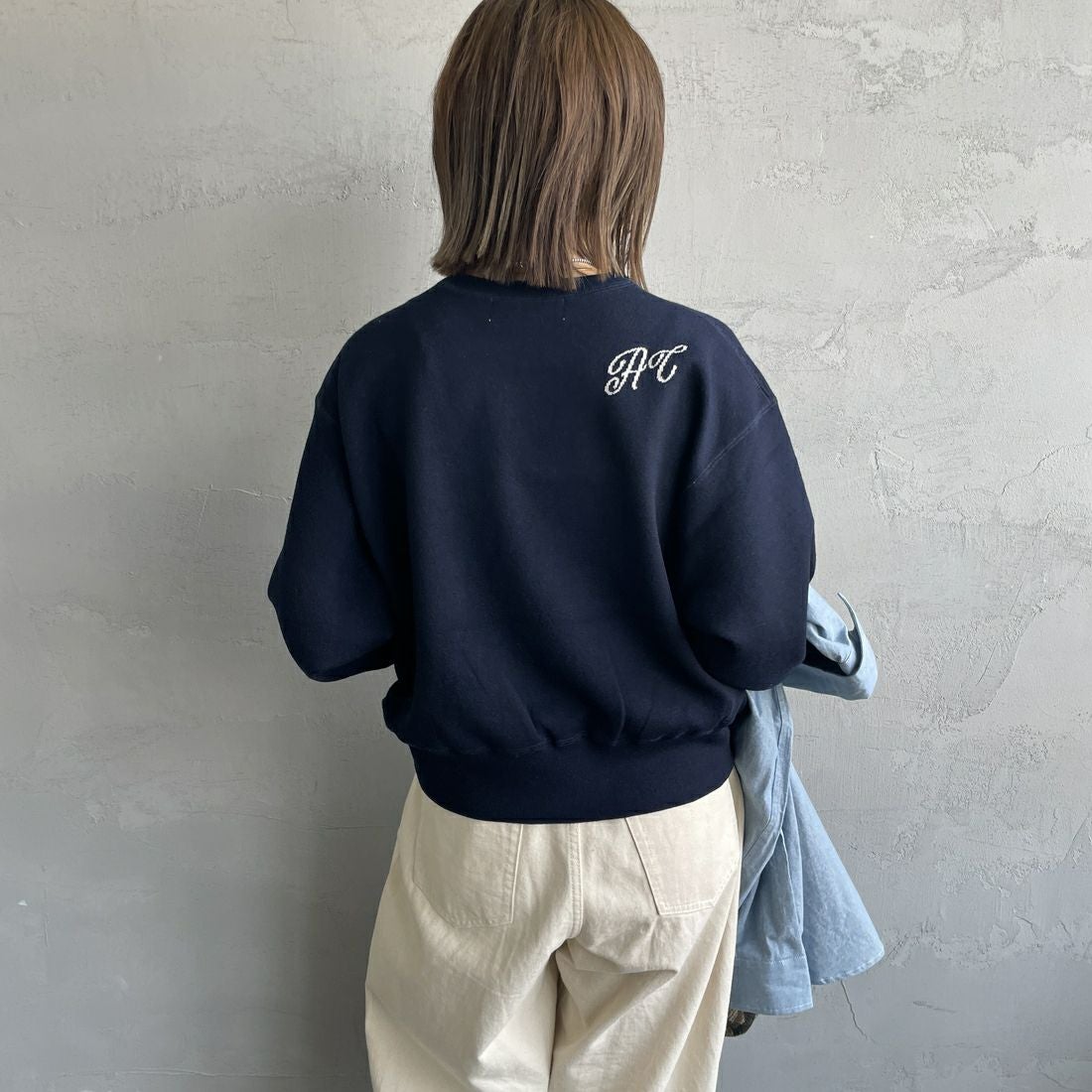 【美品】FRAMeWORK ロゴスウェット　トレーナー　ショート丈　ネイビー Americana × JEANS FACTORY [アメリカーナ × ジーンズファクトリー